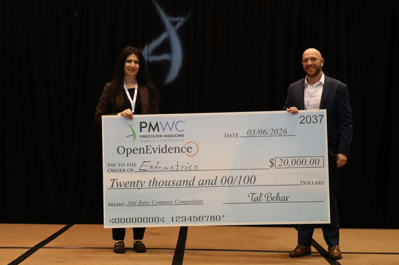 Endometrics founder, Yana Aznavour, MD, PhD winner of the Atul Butte Company Competition, with judge and sponsor, Travis Zack, MD, PhD (OpenEvidence)